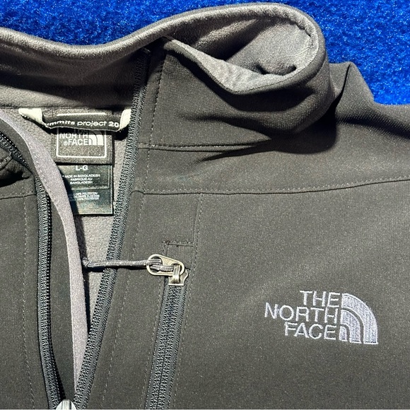 THE NORTH FACE Coat - 7 SUMMITS SERIES PROJECT CARSTENSZ PYRAMID - Men’s Large - Picture 6 of 8